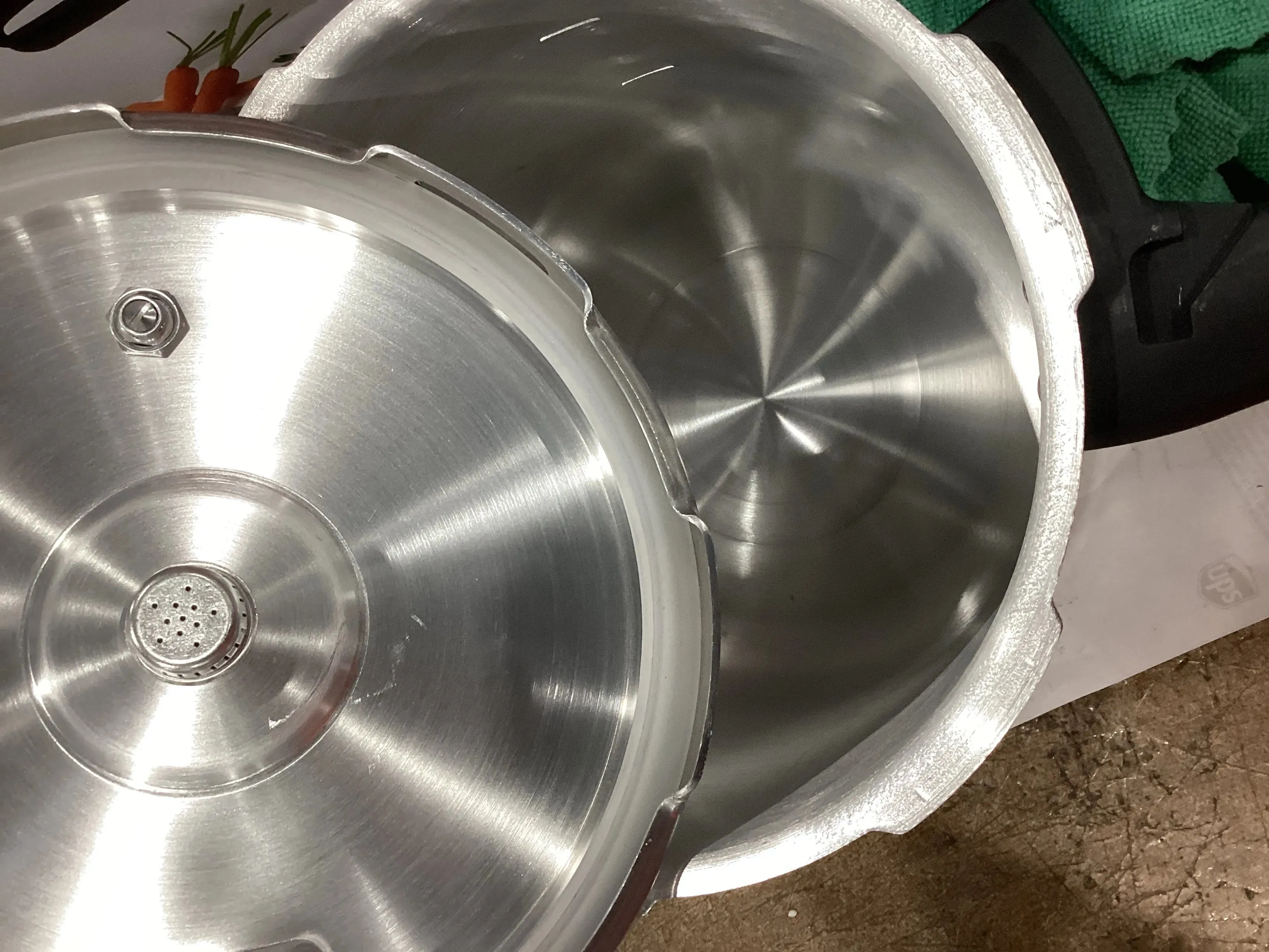 4.75qt Clipso Pressure Cooker