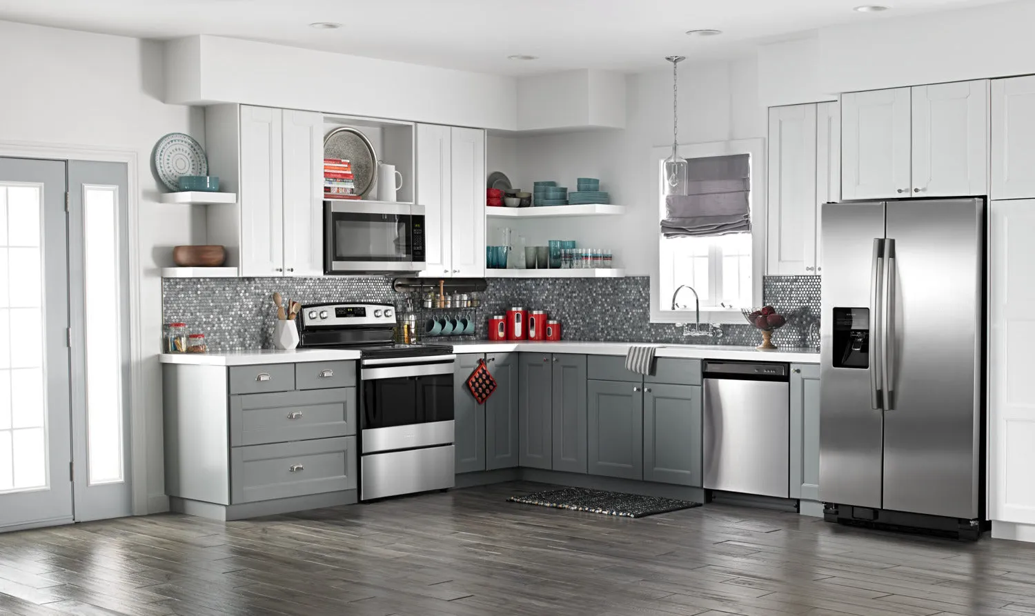 Amana Stainless Steel Freestanding Electric Range (4.8 Cu. Ft.) - YAER6603SFS