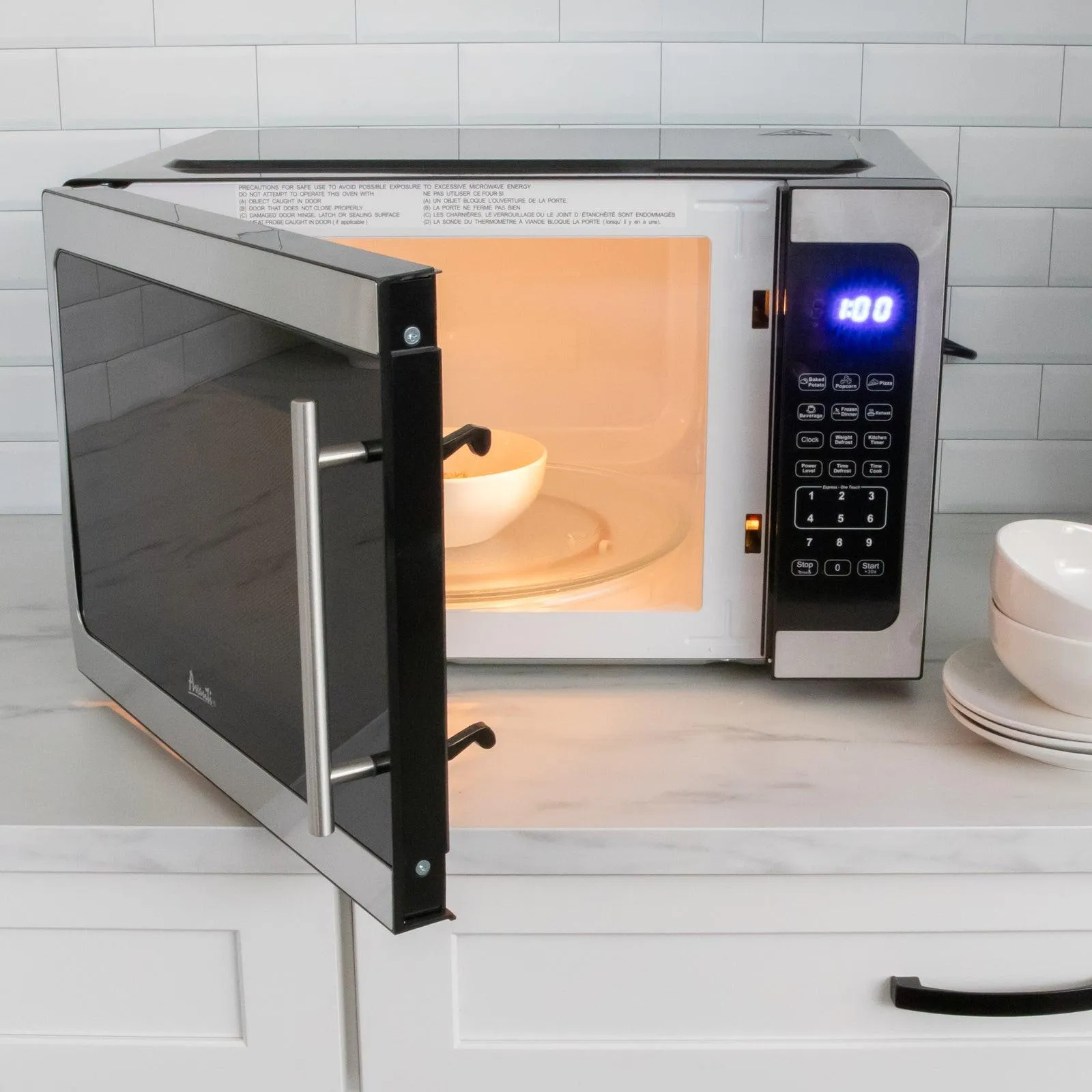 Avanti MT150V3S Avanti 1.5 Cu. Ft. Microwave Oven - Stainless Steel / 1.5 Cu. Ft.