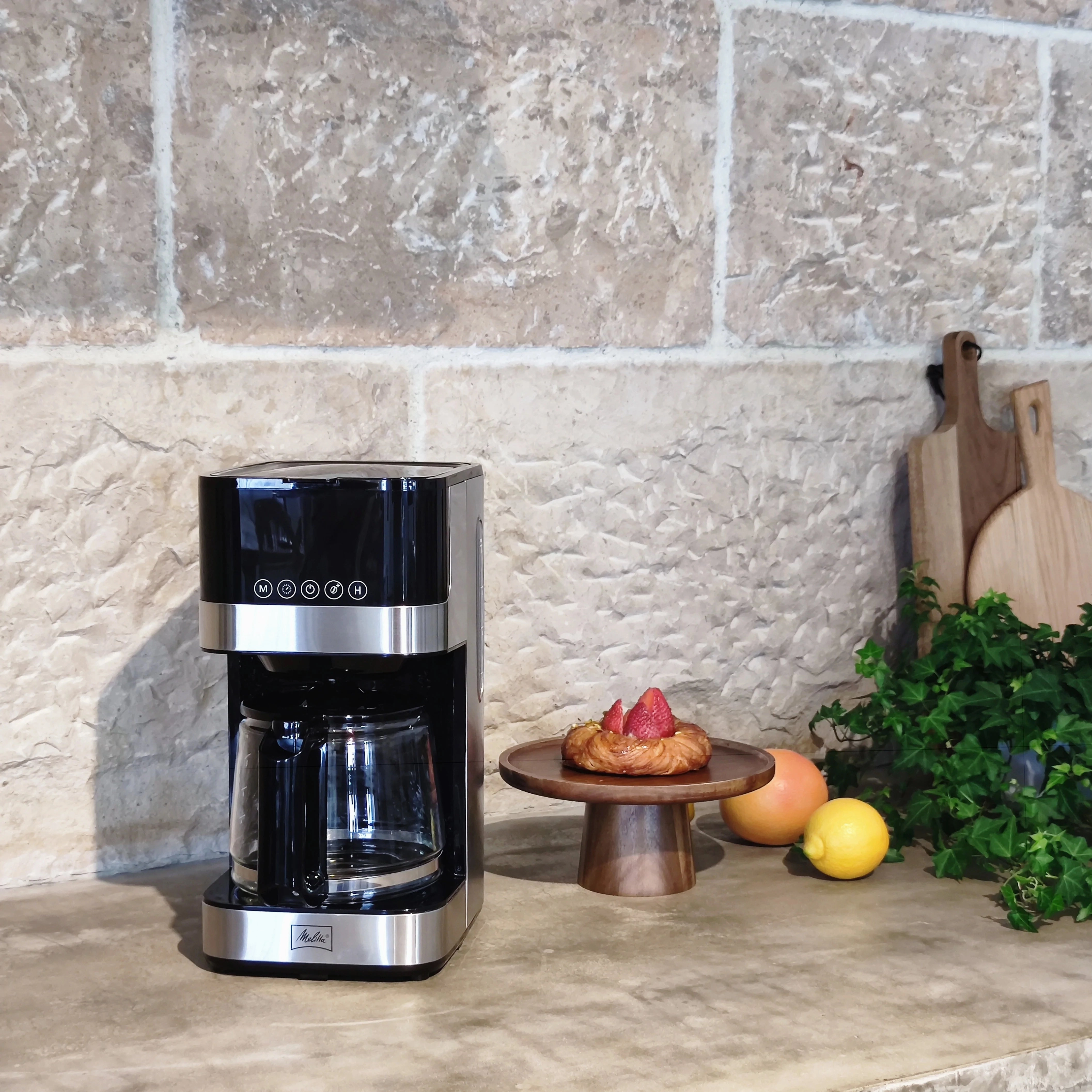 Melitta® Aroma Tocco™ Drip Coffee Maker with Glass Carafe