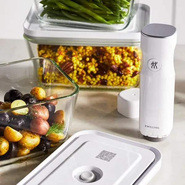 Zwilling Fresh & Save Starter Set - Includes Vacuum Pump, Small & Medium Containers